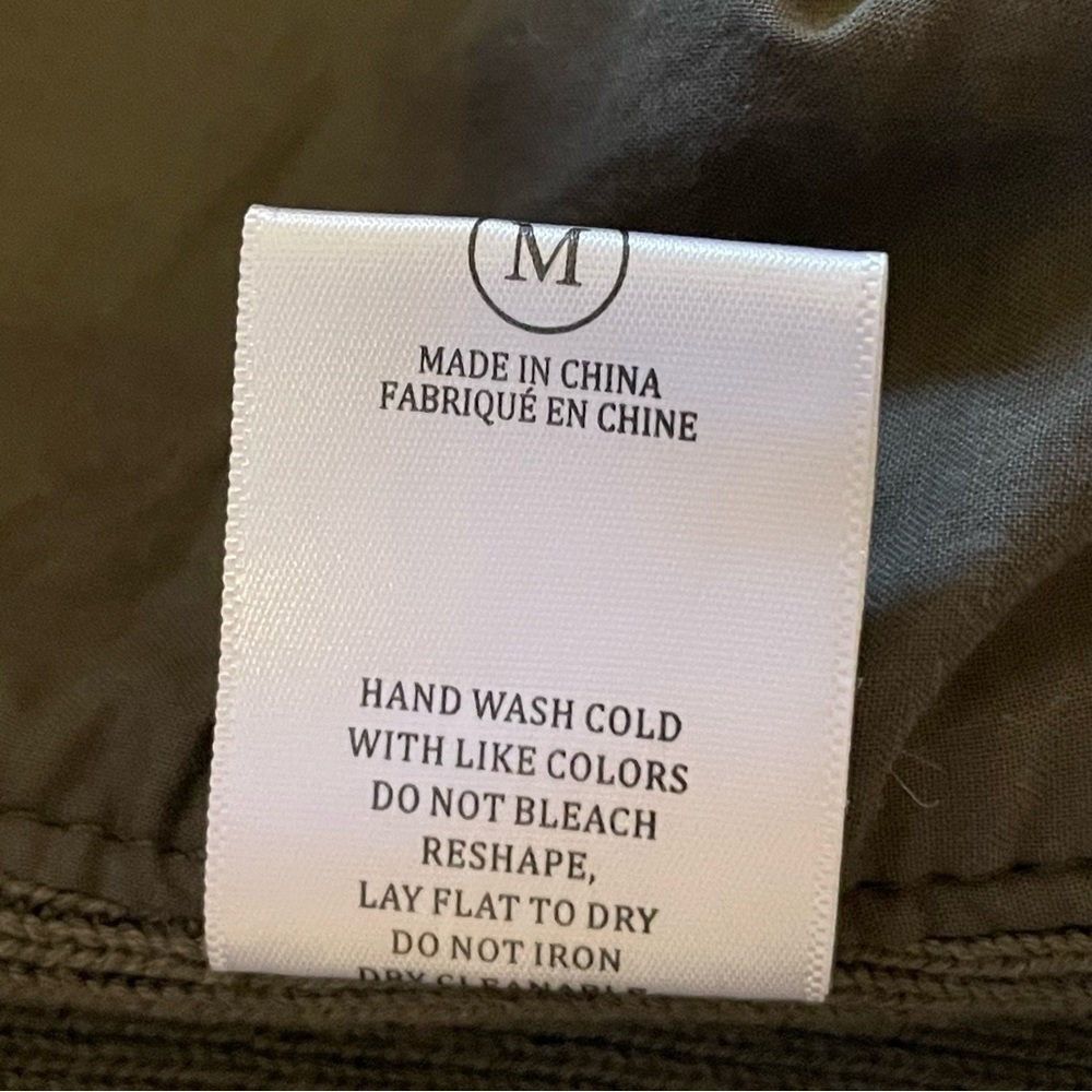 ✅HOST Pick✅ Blank NYC Open Style Jacket, Medium - Picture 4 of 8